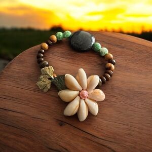 Island inspired crystal bracelet